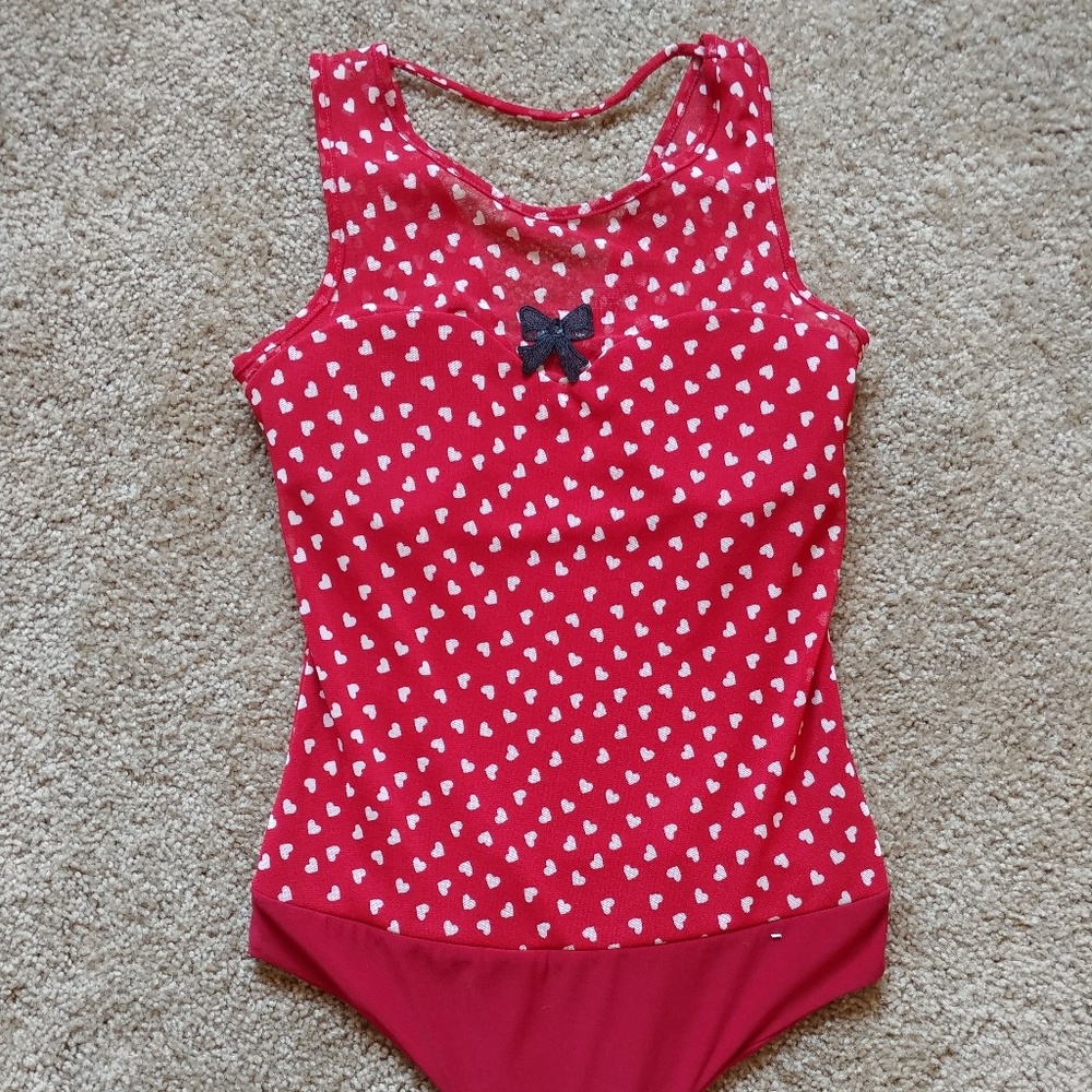 Vintage heart patterned body suit